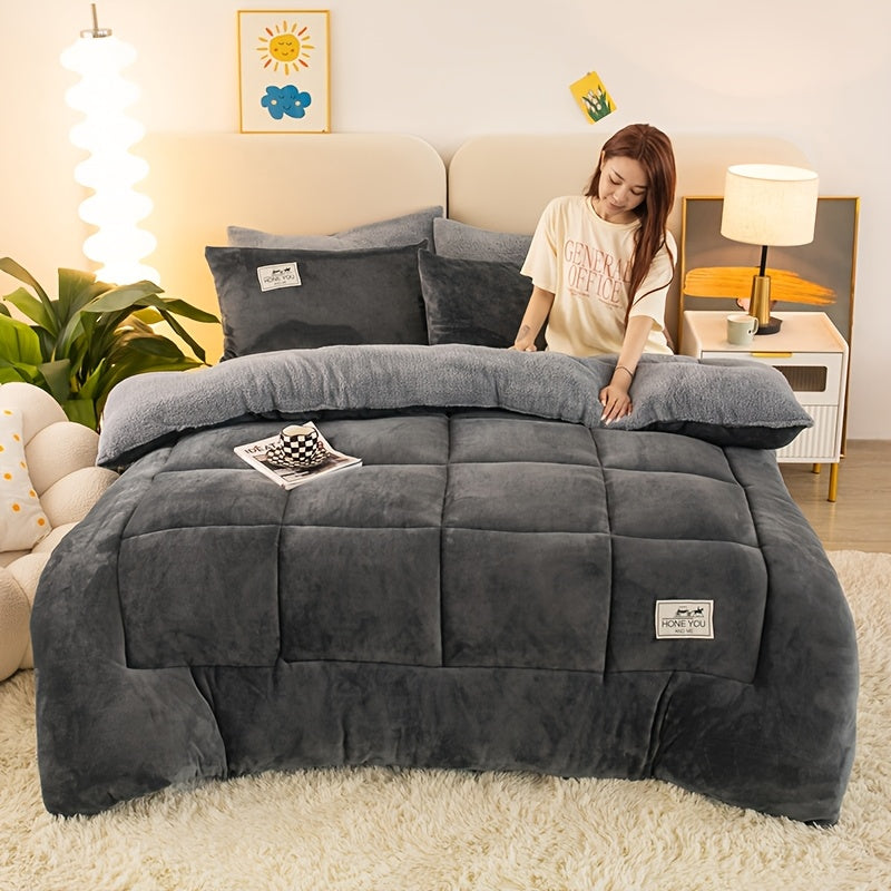 Contemporary Thick Velvet Quilt Machine Washable With Filling And Cover For Bed