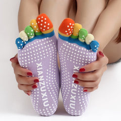 5-Toe Yoga Socks with Letter Print for Exercise and Relaxation