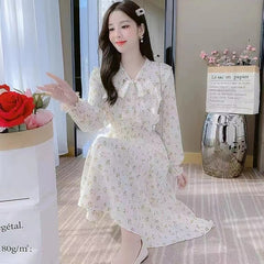 Womens Autumn French-style Ruffled Floral Dress with a Defined Waist