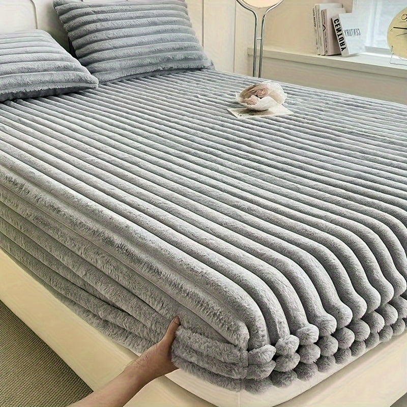 Luxury Plush Bedspread Extra Thick Soft Elegant Bed Cover With Deep Pocket
