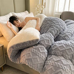 Luxury Heavyweight Plush Blanket for All-Season Comfort
