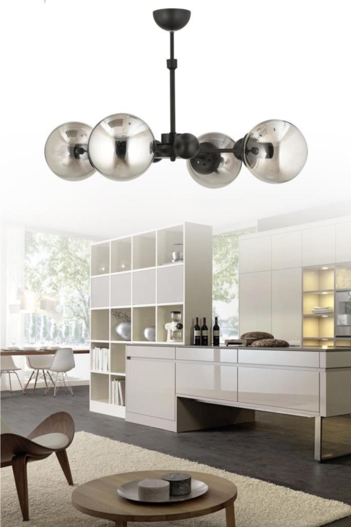 Nairobi 4-teiliger Kronleuchter mit schwarzem Gehäuse und Rauchglas