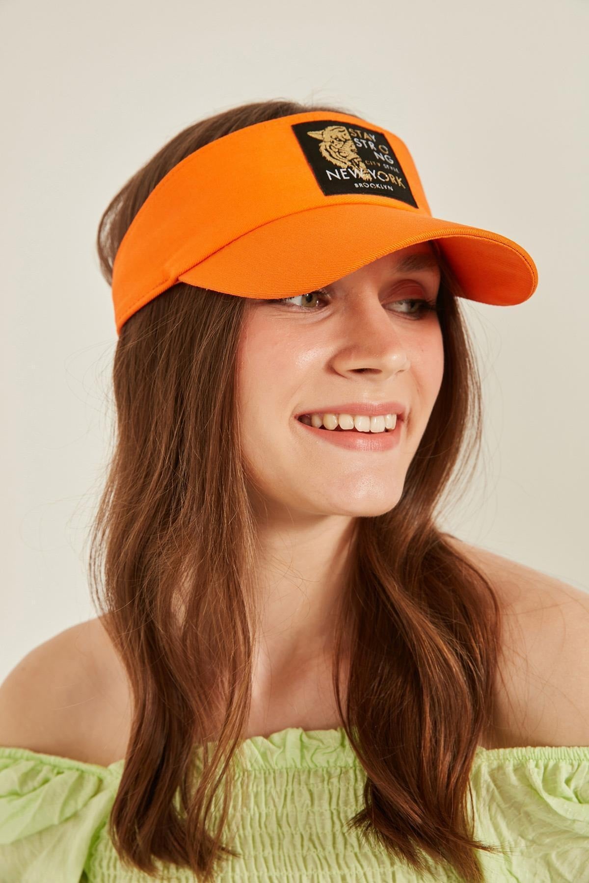 14097 Orangefarbene Schirmmütze mit Tigerwappen