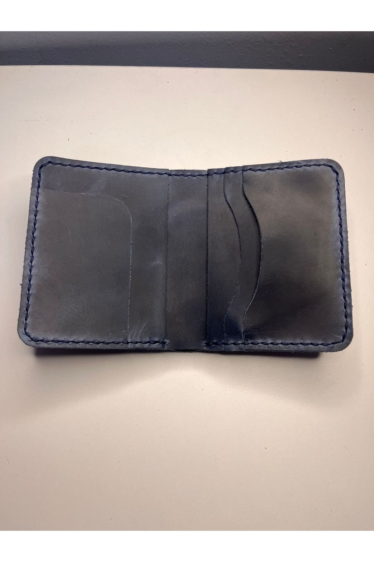 Geldbörse aus echtem Leder mit Karten- und Bargeldfach – personalisierter Namensdruck (Schlüsselanhänger-Geschenk)