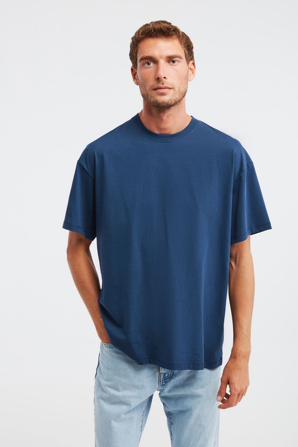 Jett Oversize-T-Shirt in Marineblau