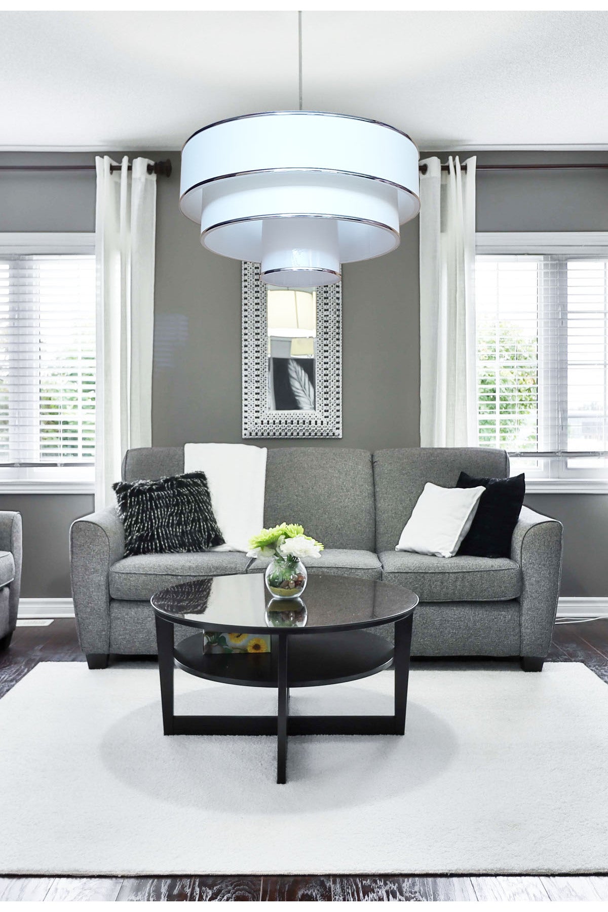 Myk Sports قلادة مصباح الثريا Emby1