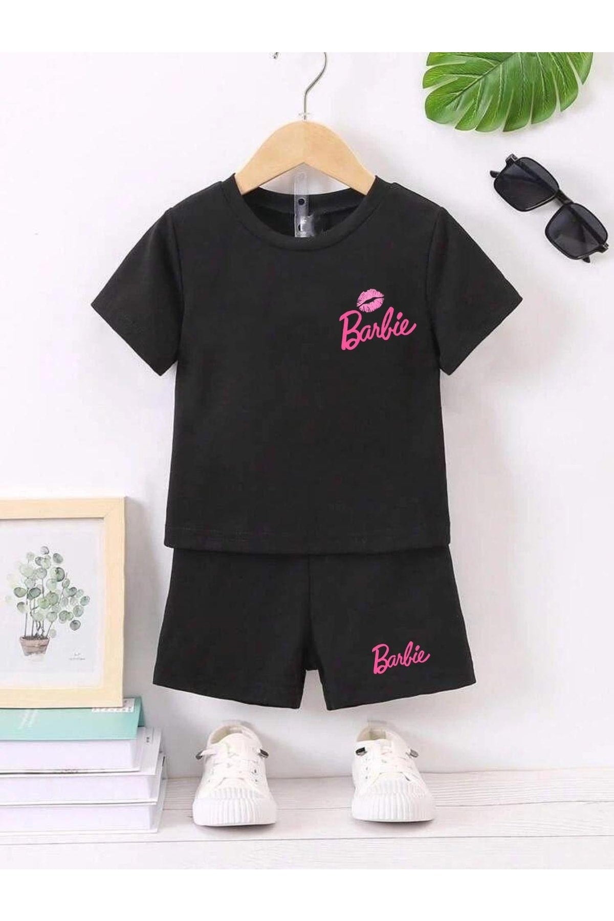 Barbie Printed Girl Shorts Set