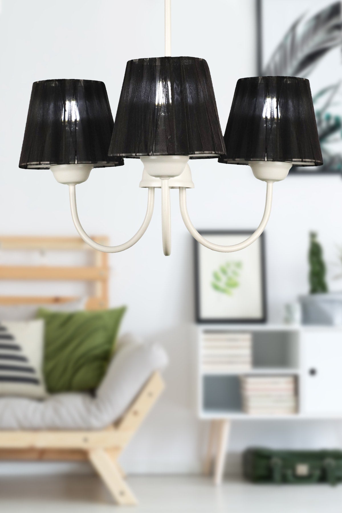 Ova 3Rd Chandelier White Black Hat