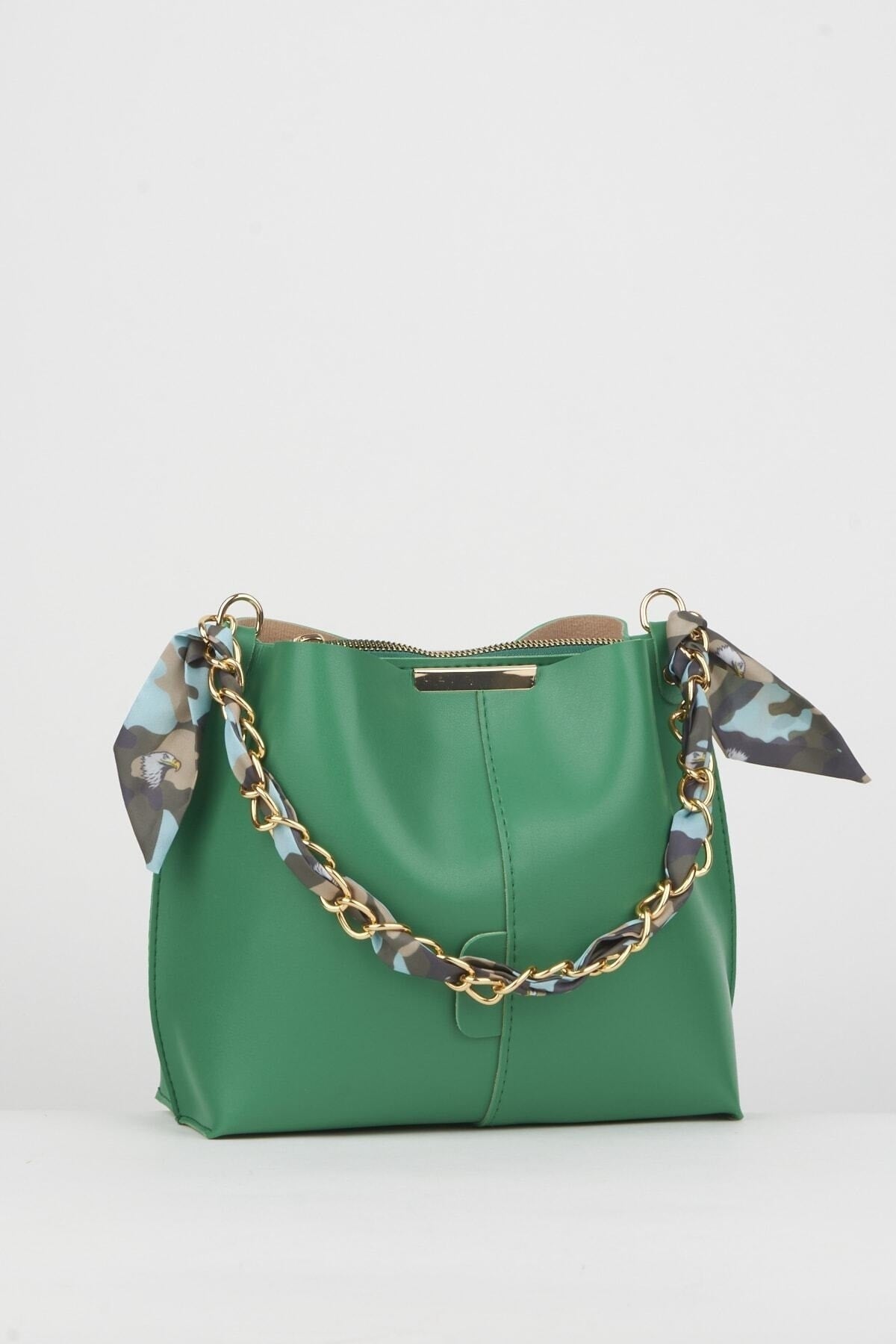Grüne Schalkette für Damen, Accessoire aus weichem Leder mit 3 Fächern, Hand-, Arm- und Schultertasche