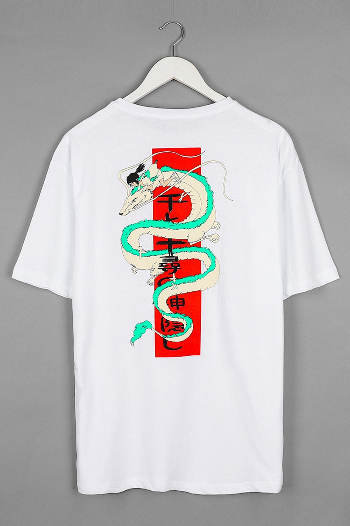 Chihiros Reise ins Zauberland Weißes Oversize Unisex T-Shirt