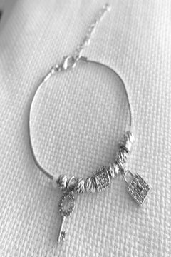 Adjustable Silver-Plated Steel Bracelet with Lock Key and Zircon Detail, Up to 21cm