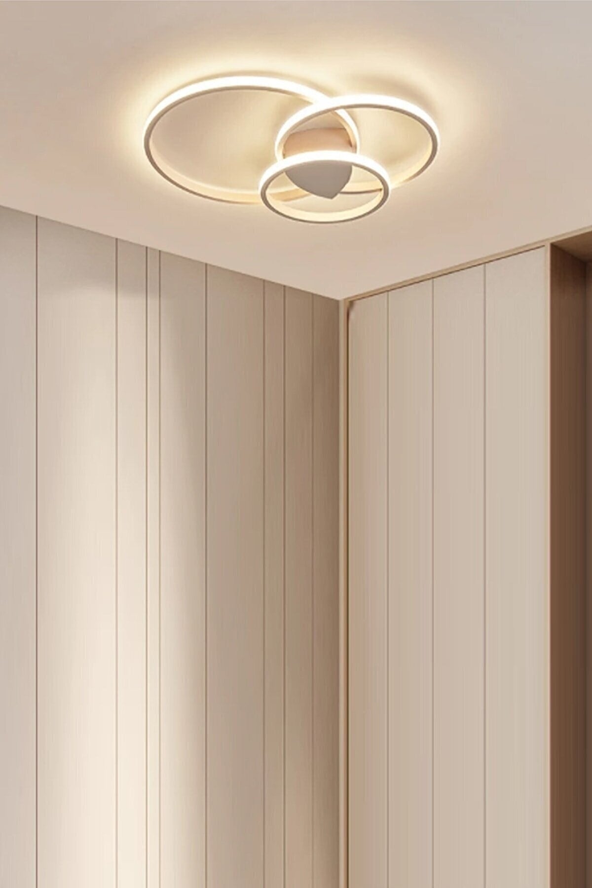 Ivan Modernes Design Weiße Farbe Wohnzimmer Küche Halle Weiße Led 3-Stück Kronleuchter