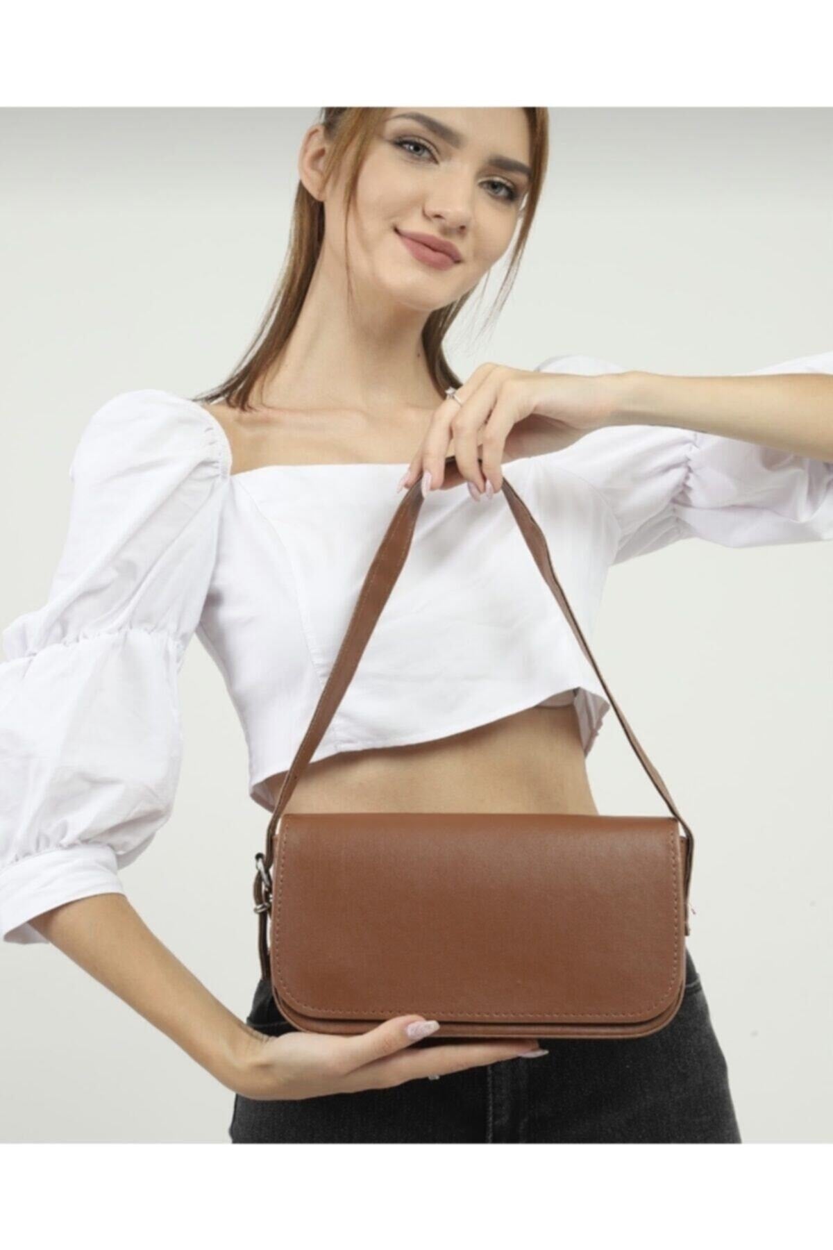 Damentasche Hellbraune Baguette-Tasche mit Überzug Modell Classico Baguette