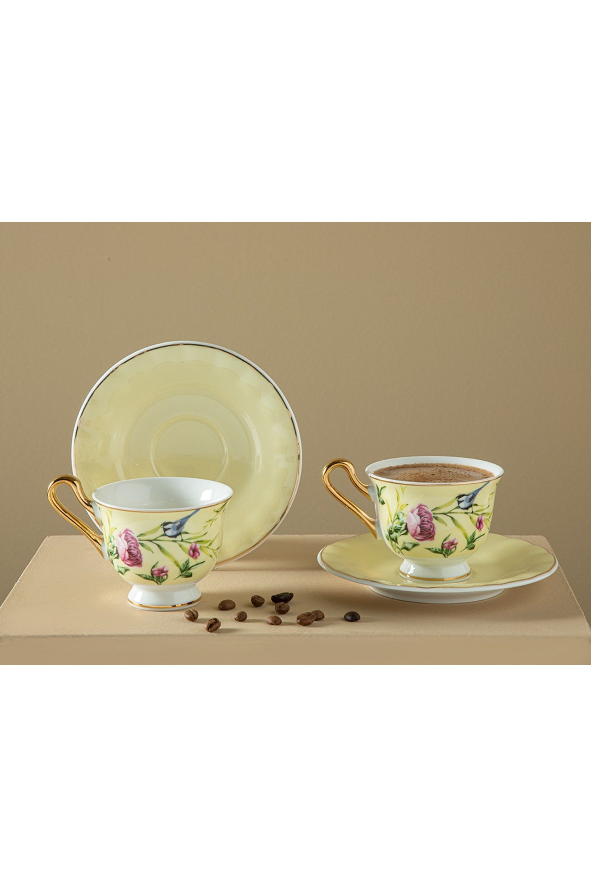 Vanilla New Bone China 4-teiliges Kaffeetassen-Set, 2 Stück, 90 ml, Hellgelb
