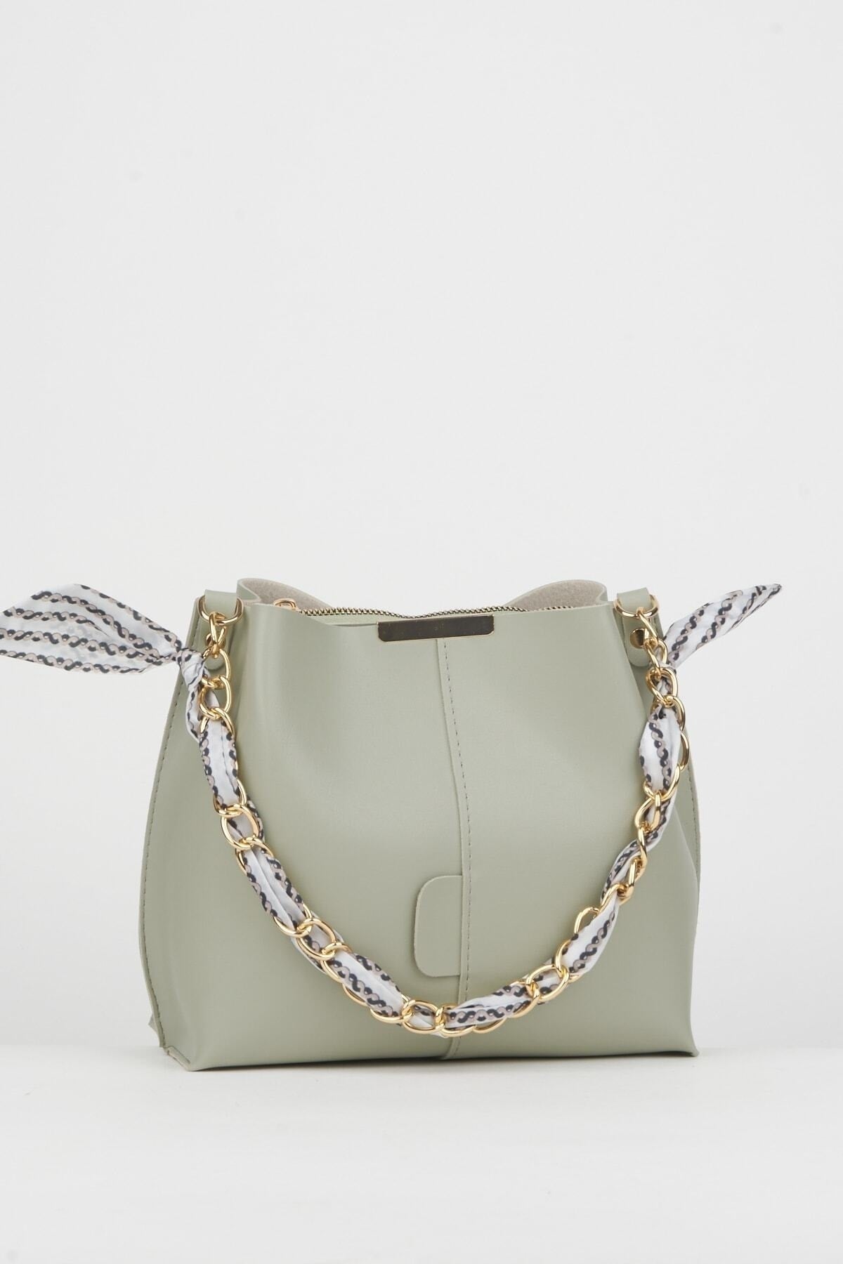 Mintgrüne Damen-Hand-, Arm- und Schultertasche aus weichem Leder mit 3 Fächern und Schalkette