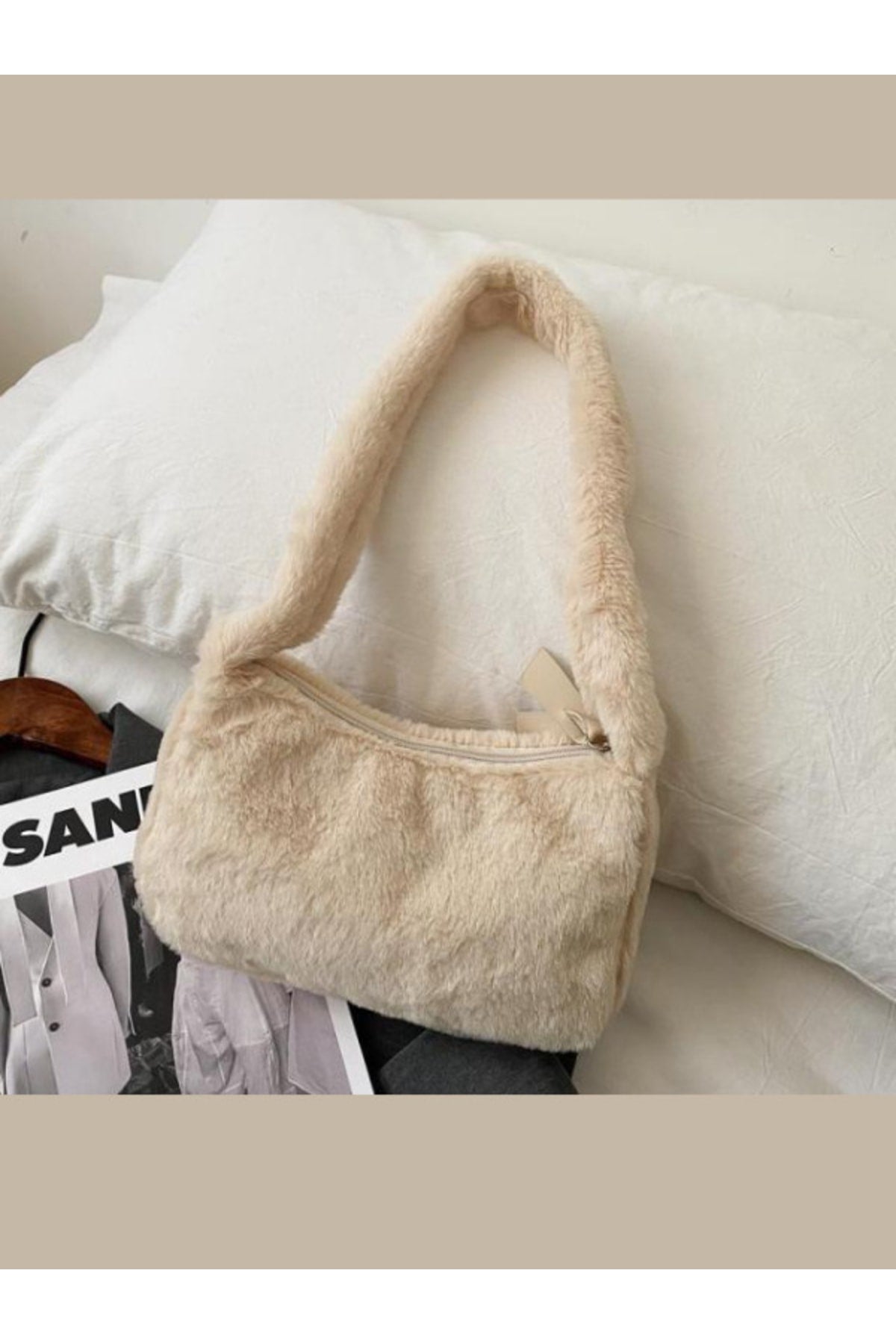 Beige kleine Plüsch-Schultertasche