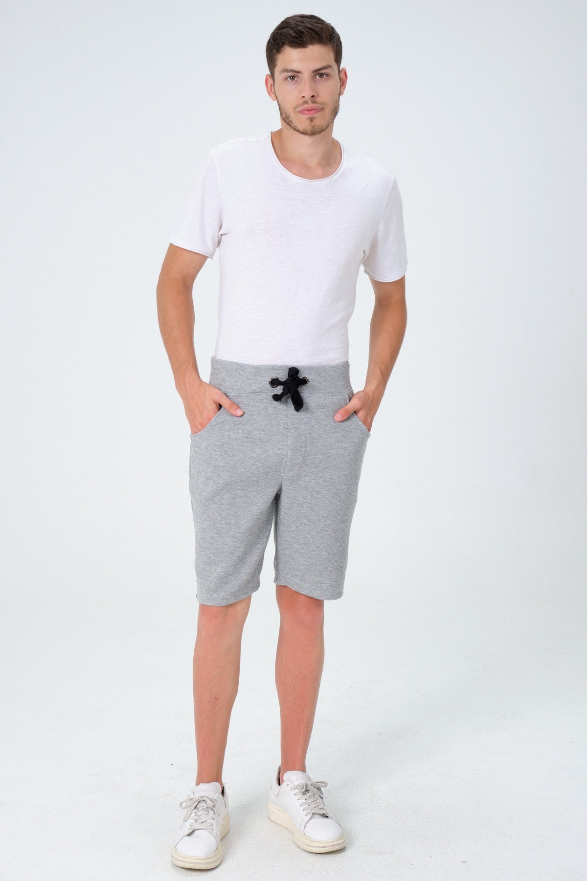 Regular Fit Shorts mit Taschen für Herren