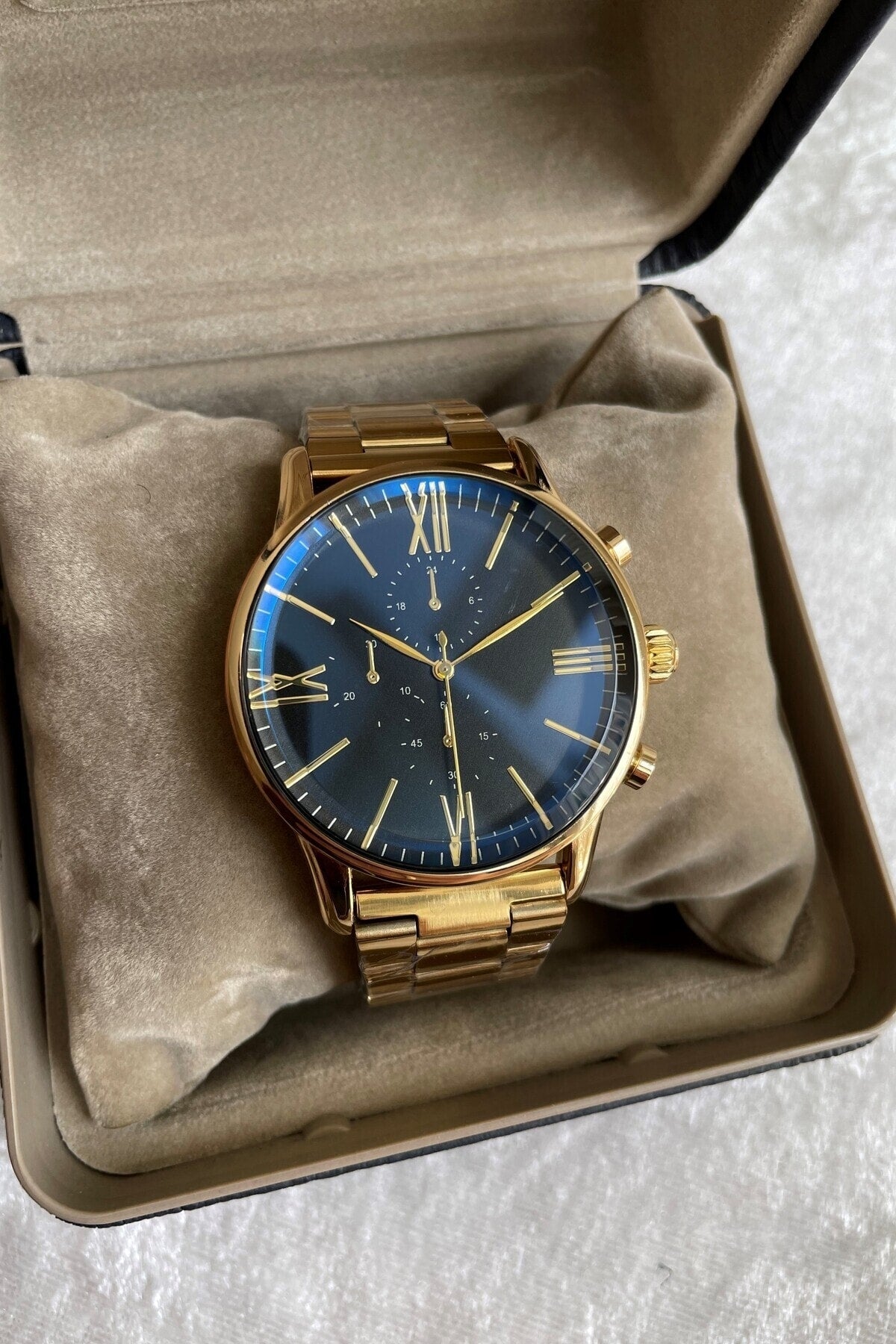 Goldfarbene Unisex-Premium-Armbanduhr