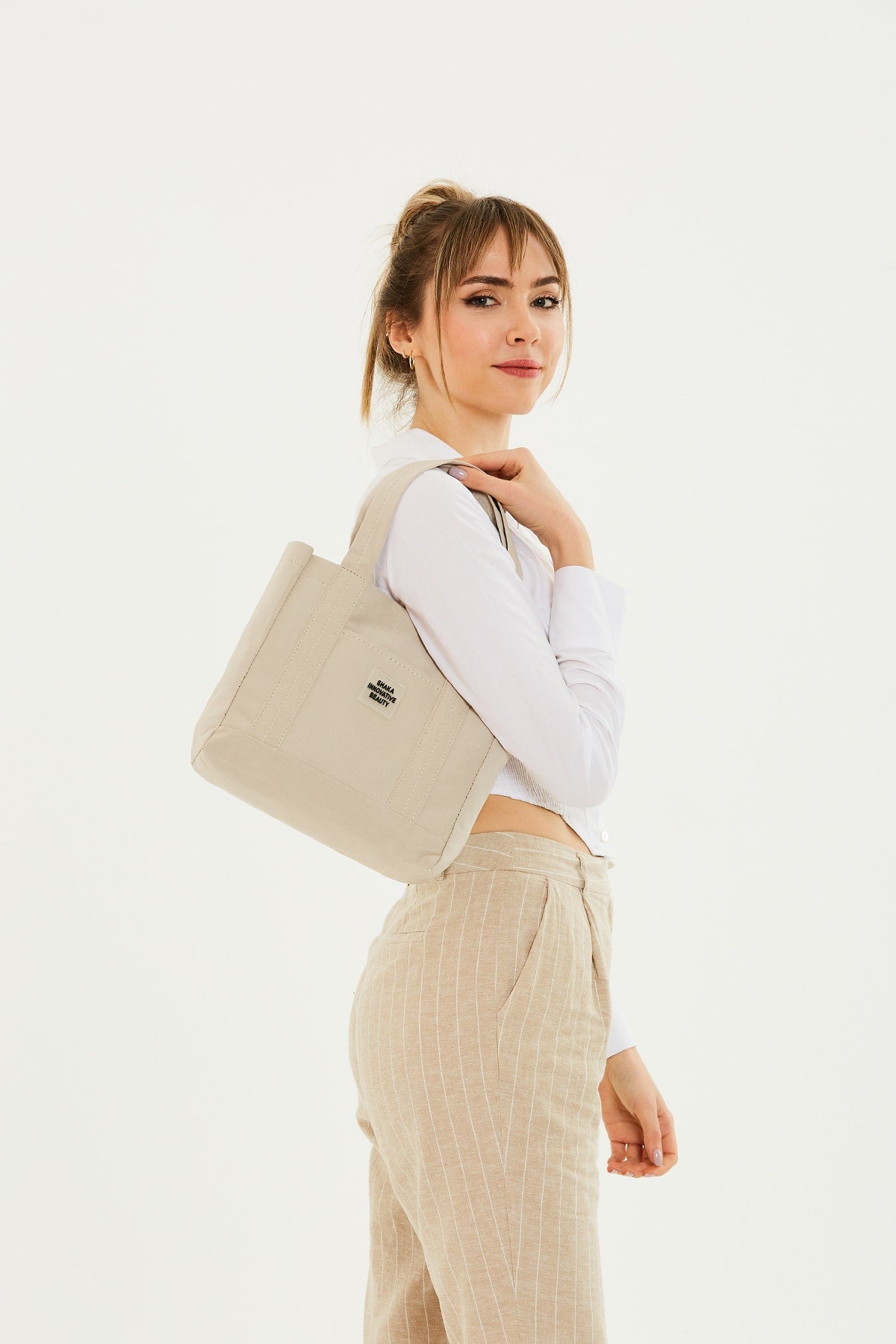 Creme U37 Druckknopfverschluss 2 Fächer Vordertasche Detaillierter Canvas-Stoff Tägliche Damen Arm- und Schultertasche U: