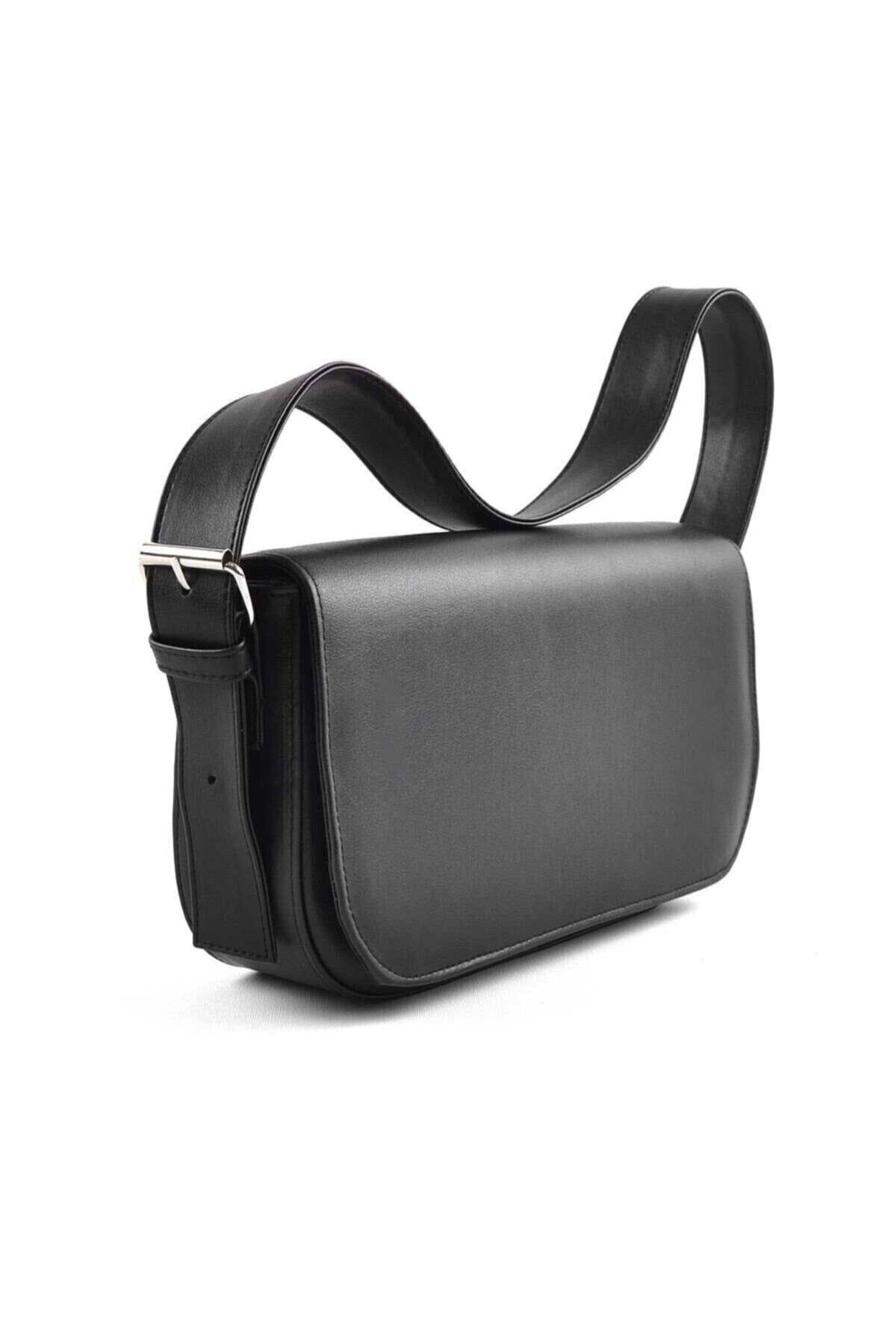 Selen – Schwarze Baguette-Tasche mit Überzug