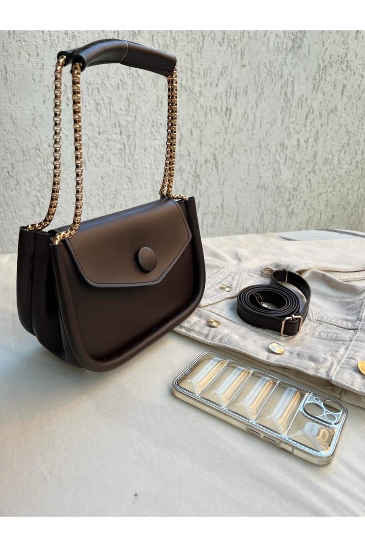 Braune Baguette-Tasche für Damen mit Kette