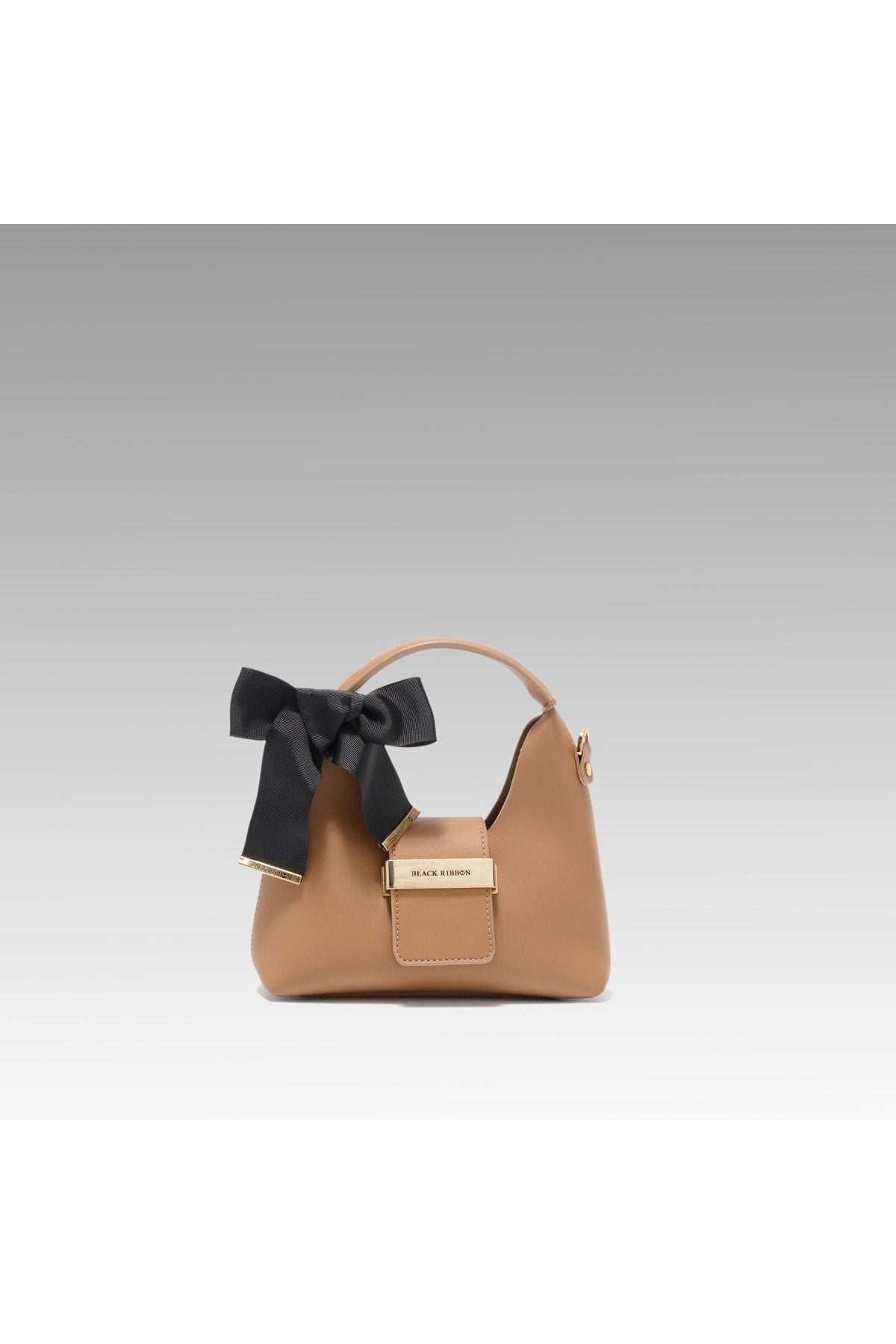 Camelfarbene, detailreiche Mini-Tasche mit Hängeverschluss