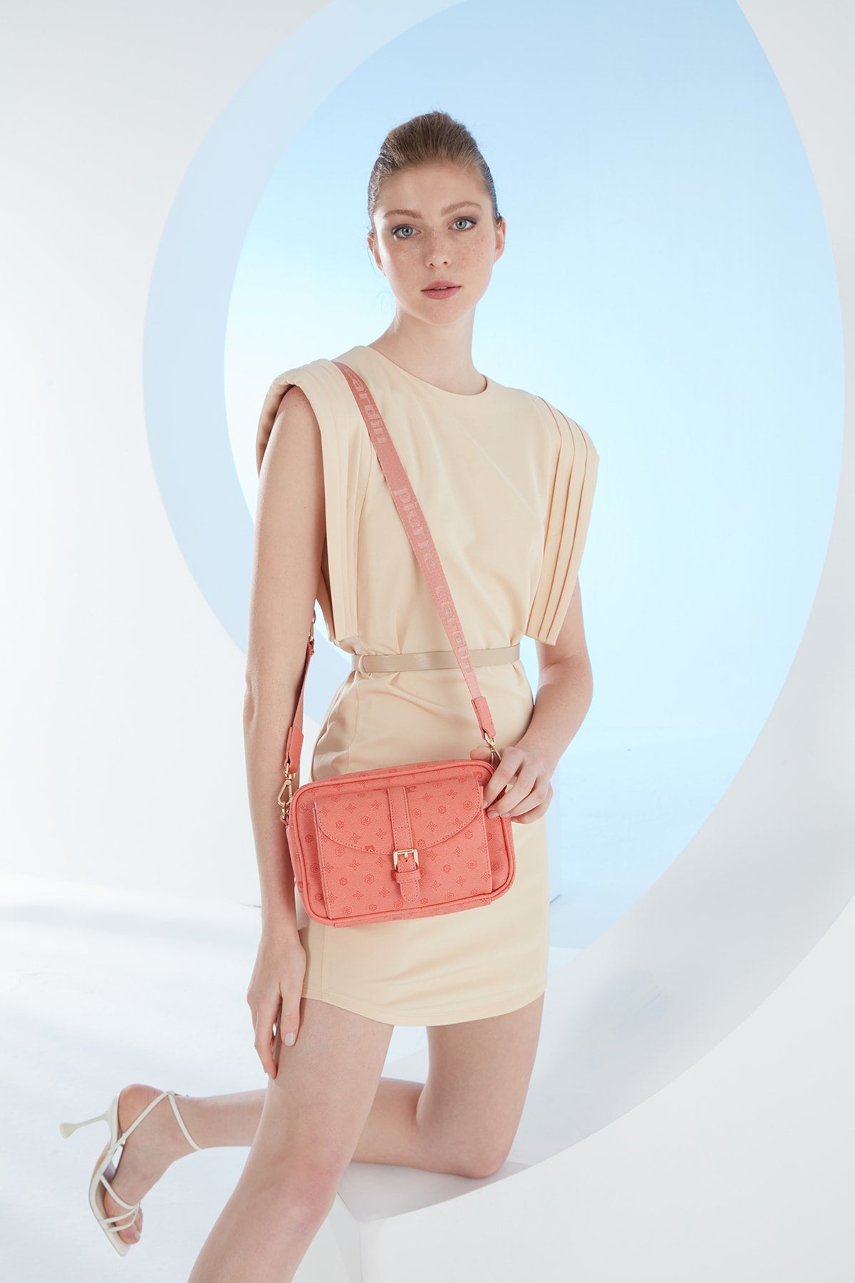 Korallen-Monogramm-Umhängetasche für Damen 05Po23Y1726
