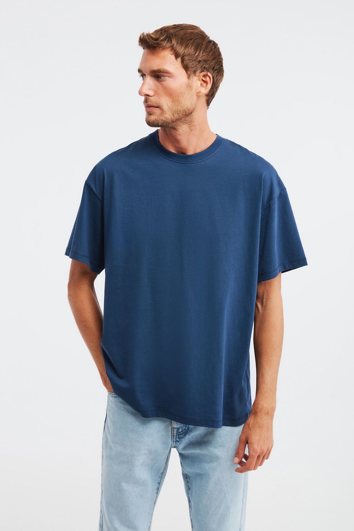 Jett Oversize-T-Shirt in Marineblau