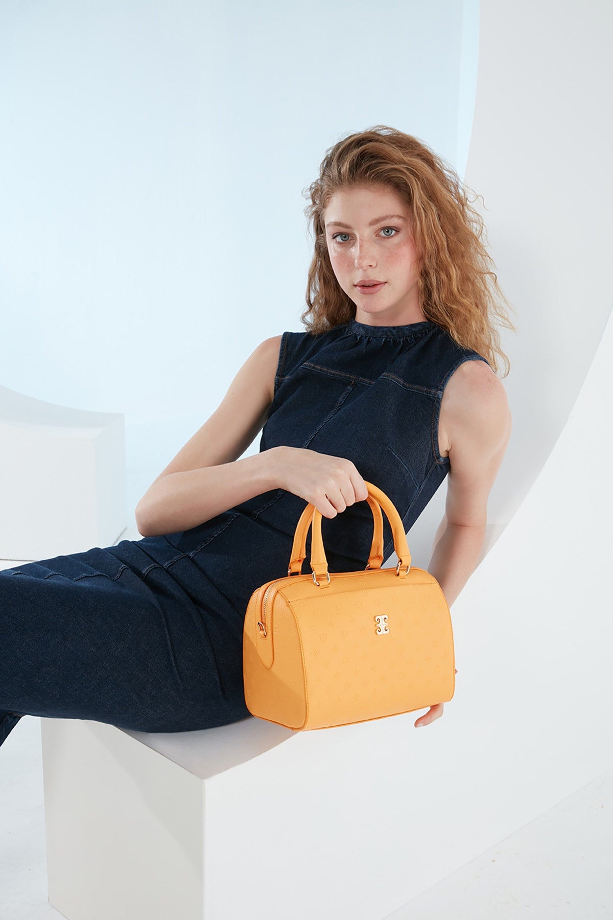 Floater Mango Damen Schultertasche 05Po22K1701