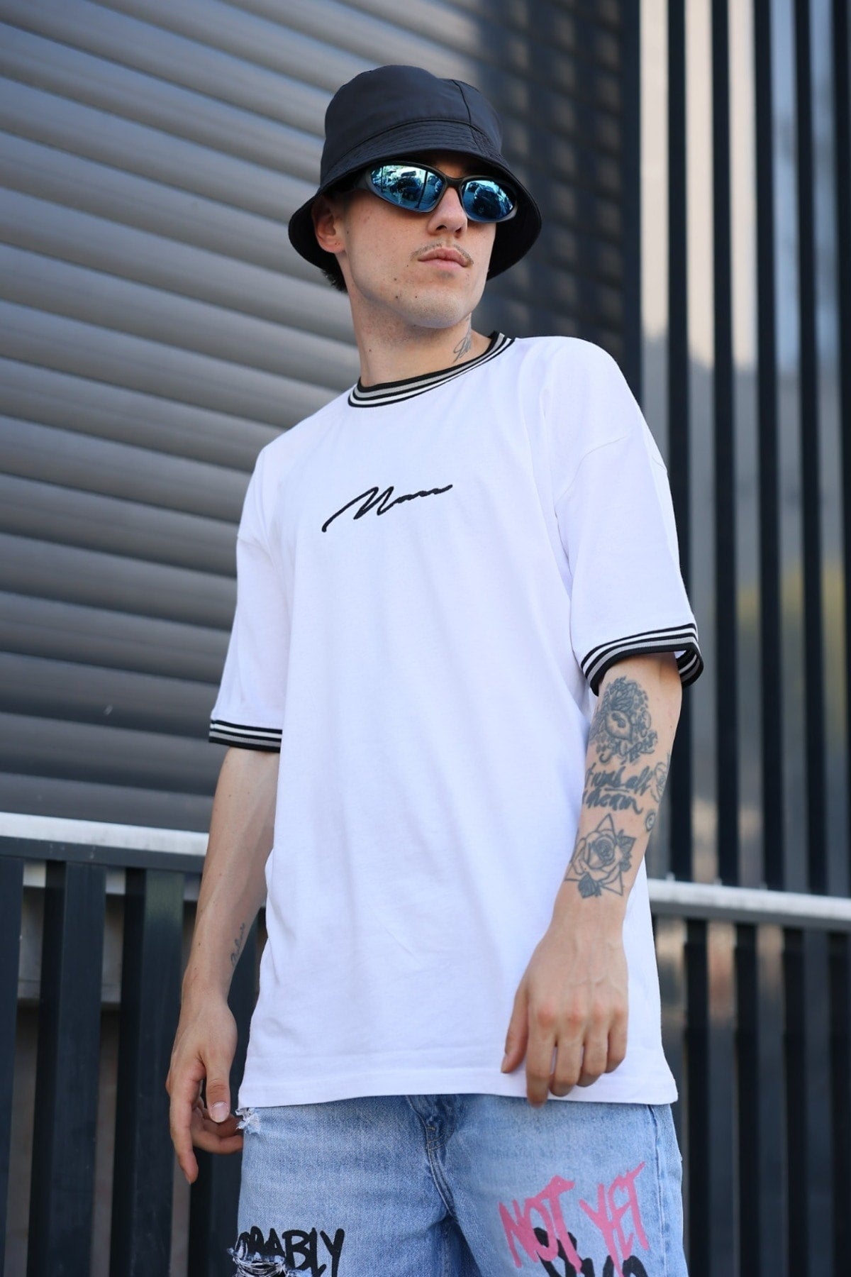 Men'S New Season Oversize Man Hand Written Pattern Collar Detailed Summer T-Shirt
