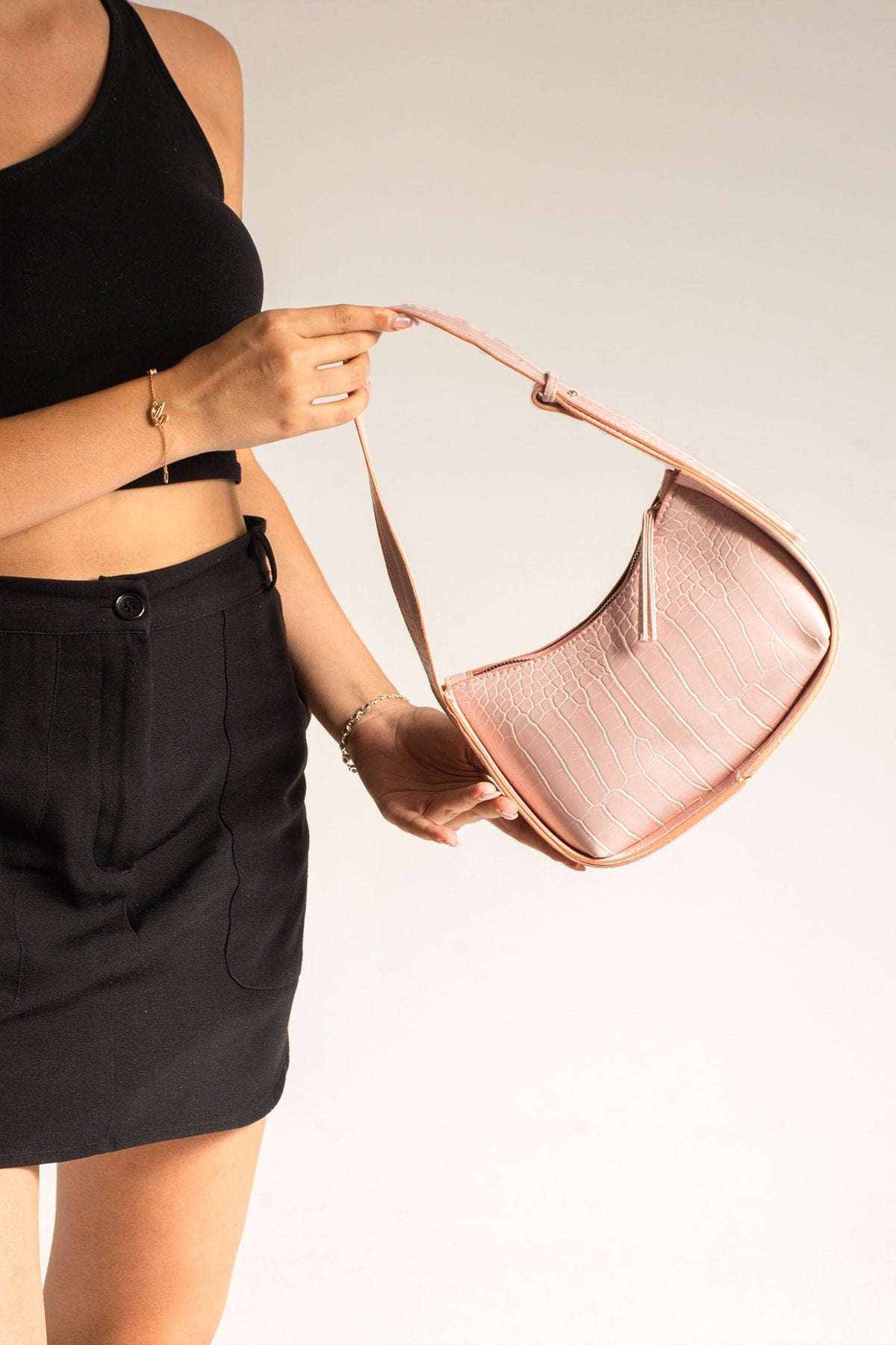 Women'S Crocodile Patterned Powder Baguette Bag