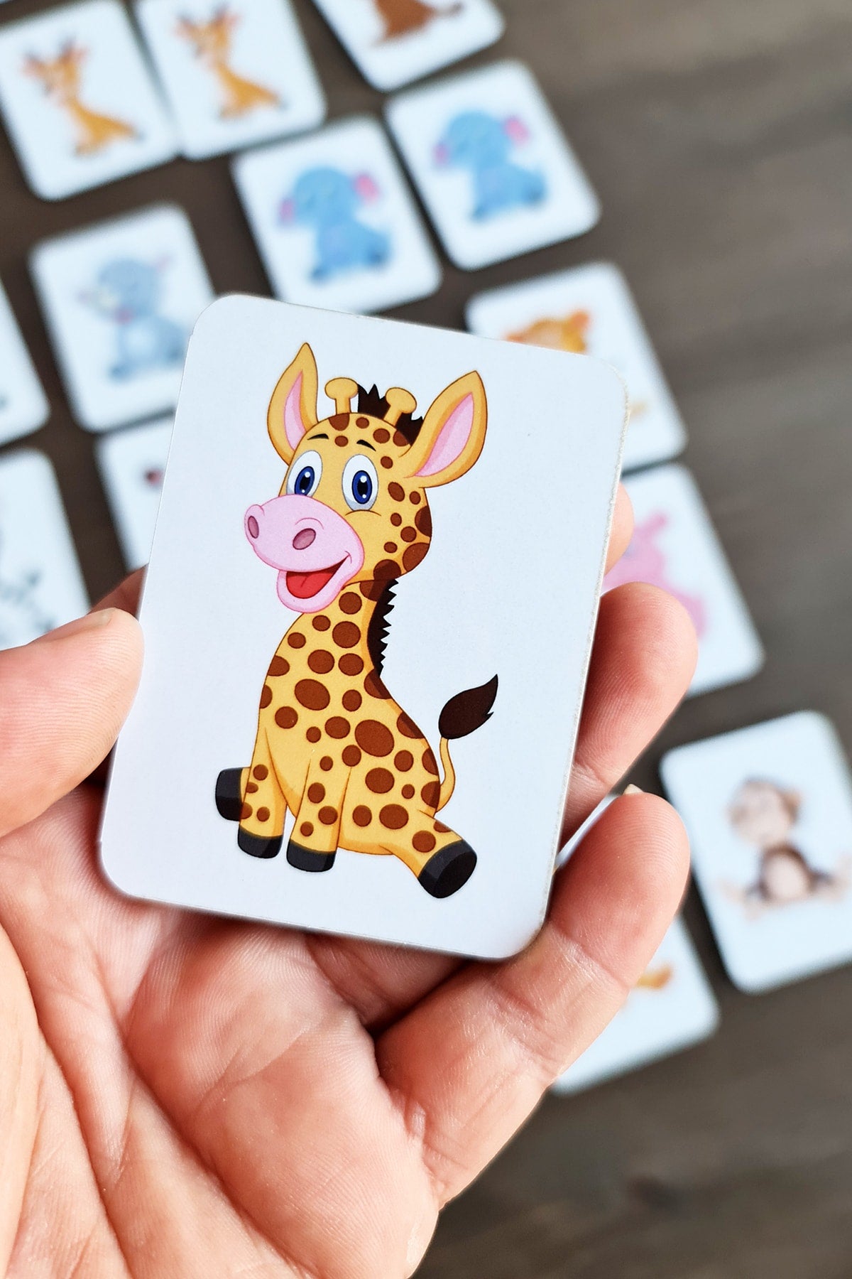 Wooden Intelligence Cards Matching Game Wooden Puzzle Toy (Cute Animals)