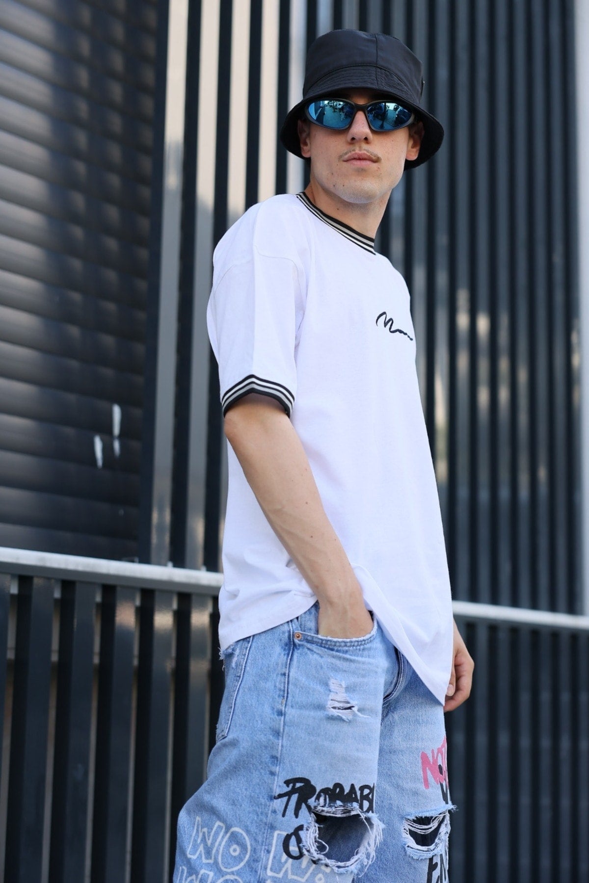 Men'S New Season Oversize Man Hand Written Pattern Collar Detailed Summer T-Shirt