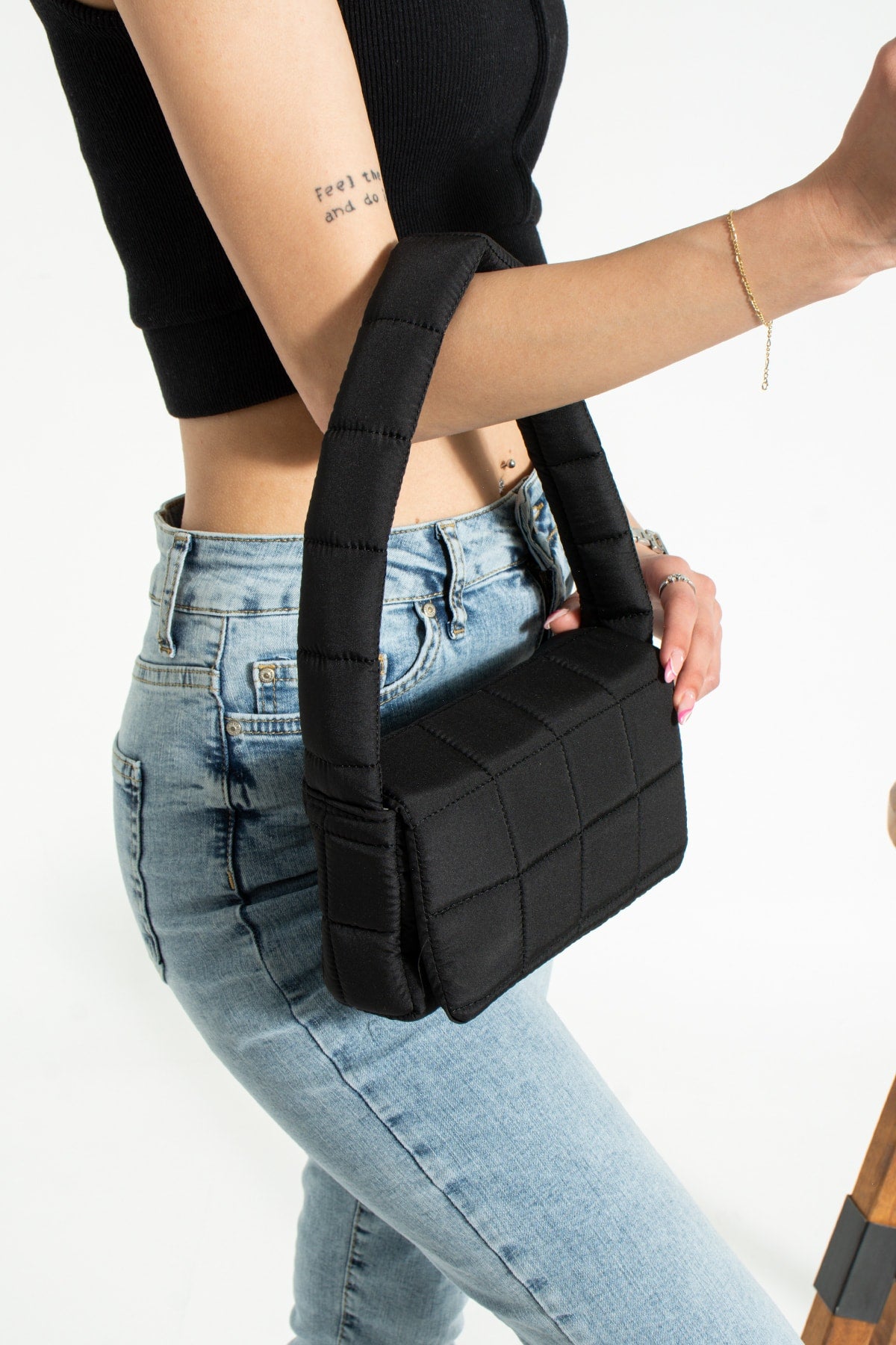 Puff Waterproof Fabric Cross Shoulder Bag Baguette Hand And Shoulder Bag