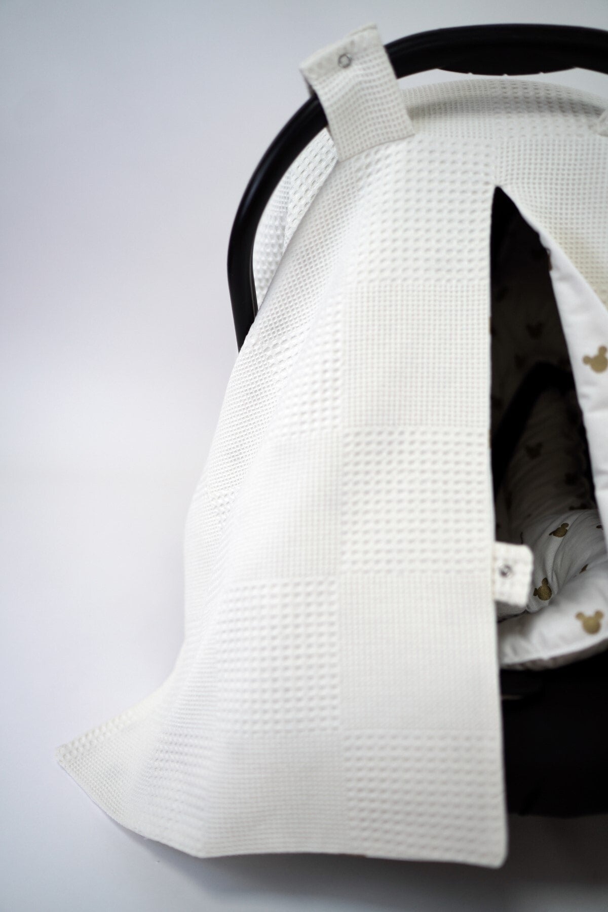Cream/Gold Glitter Mickey Stroller Cover And Cushion