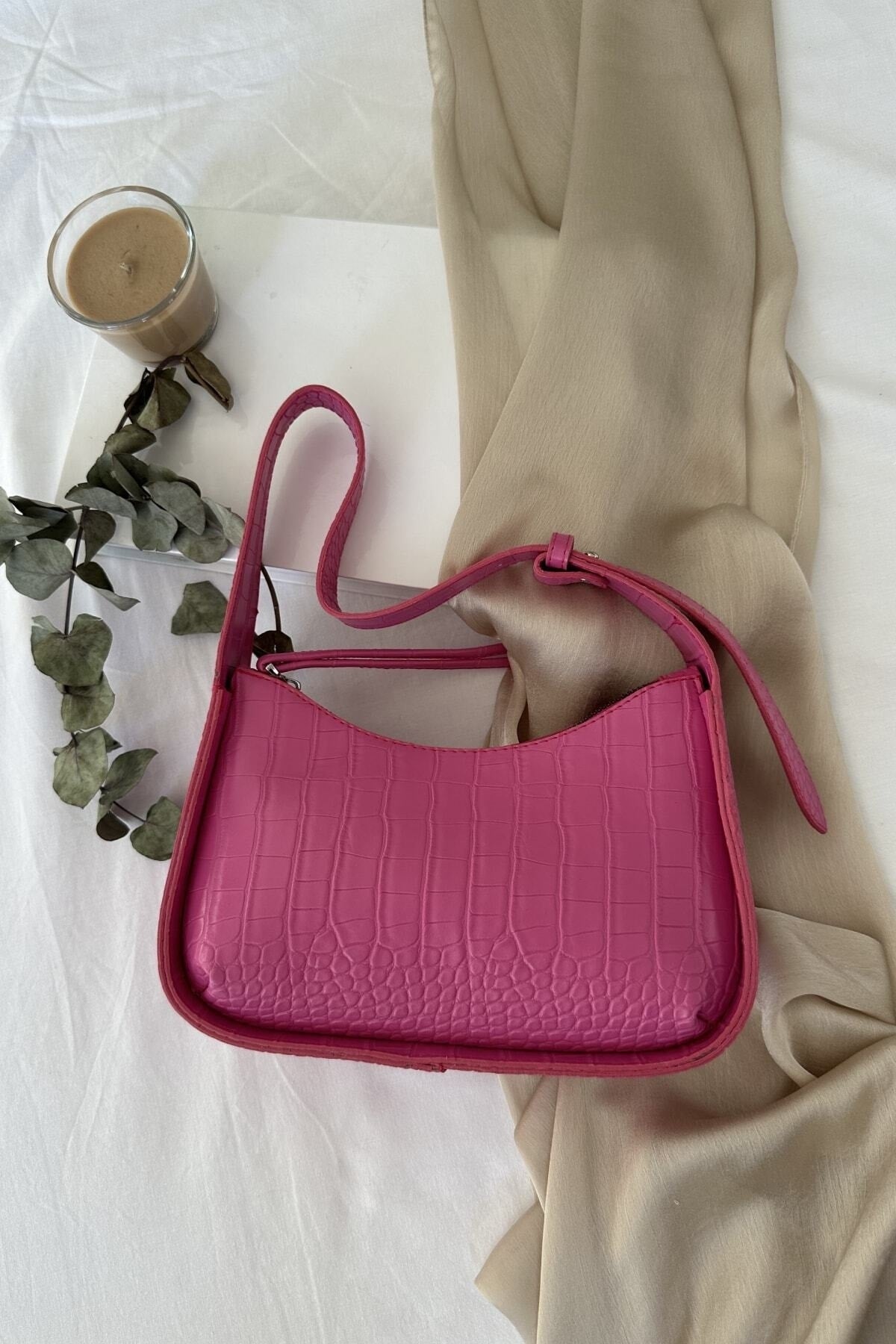 Ceyon Moda Damen Baguette-Tasche Akm-2 mit Krokodilmuster in Fuchsia