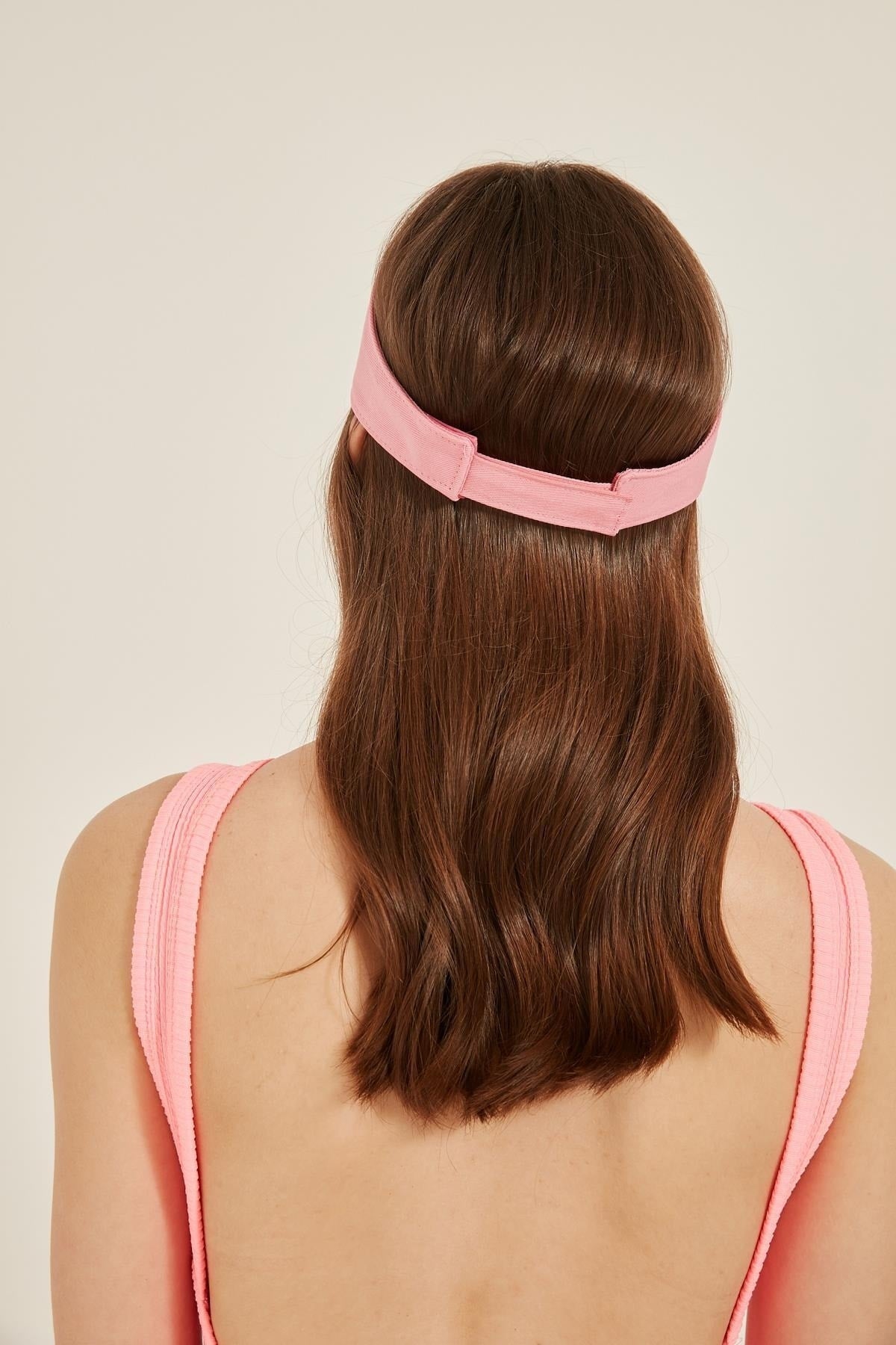 13363 Rosa Tennishut