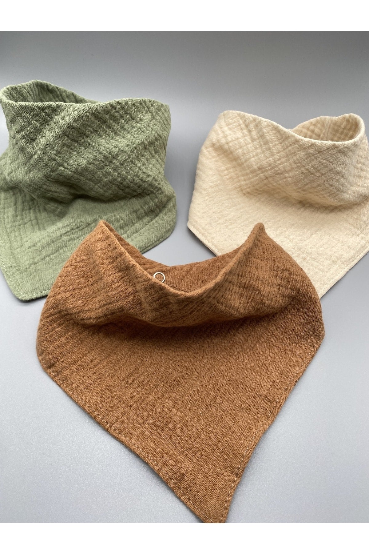 3er-Packung mit 4-lagiger Musselin-Schürze, Schal und Kragen aus 100 % Bio-Baumwolle
