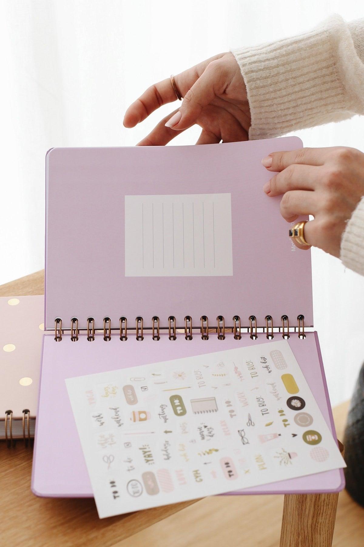 A5 Timeless Planner Agenda Polka Dot Purple