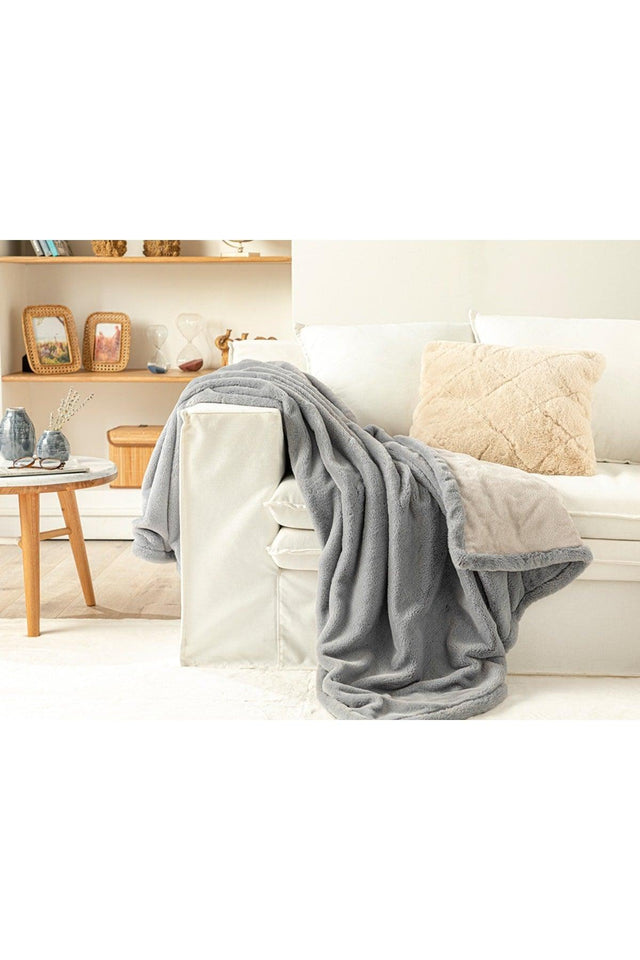 Amor Plush Throw 140x170 Cm Gray - Swordslife