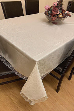 Stain-resistant tablecloth in creamy white