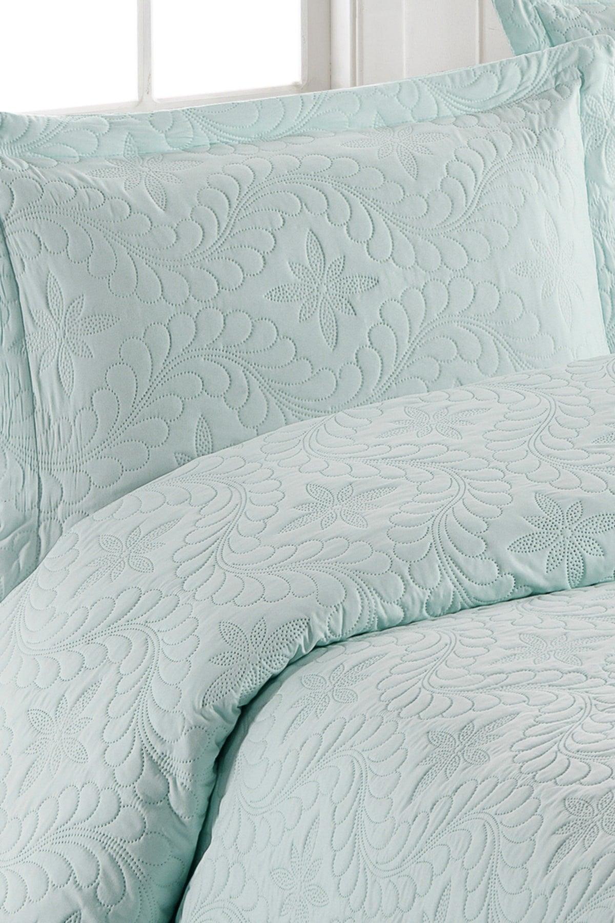 Ivy Light Green Double Microfiber Quilted Bedspread - Swordslife