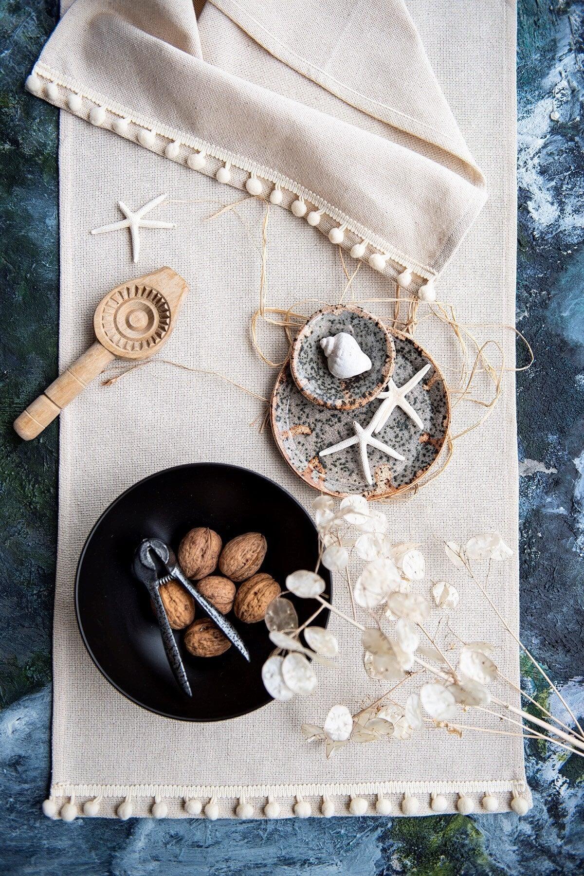 Natural Linen White Pompom Runner - Swordslife