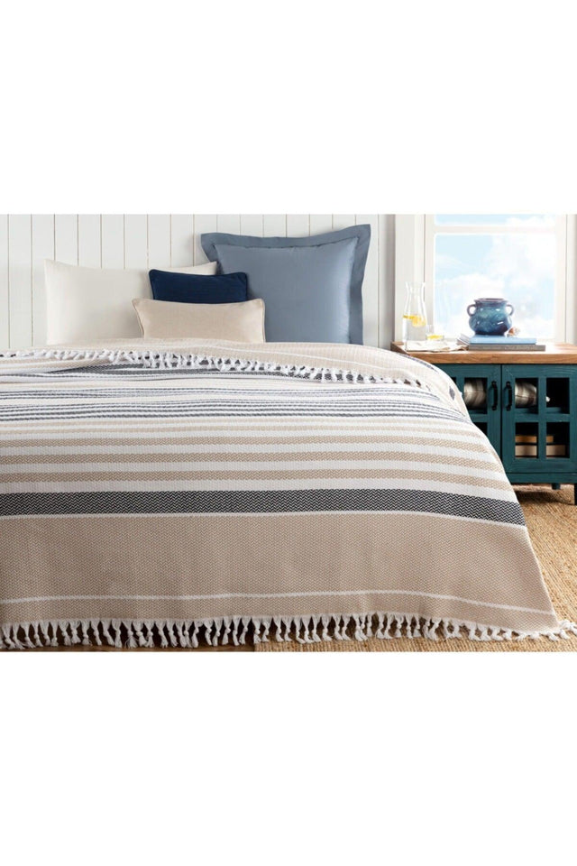 Sheryl Single Bedspread - Beige / Navy Blue - Swordslife