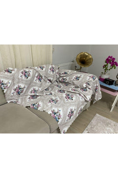 Non-slip chenille seat cover for triple sofas and sofa beds