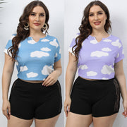 Plus‑Size Cloud Print Ribbed Crop Top – Casual Short Sleeve