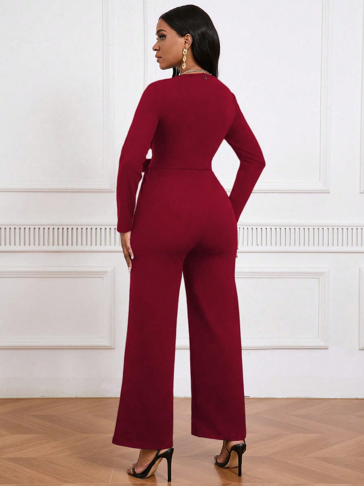 Elegant V-Neck Long Sleeve Straight Commuting Jumpsuit