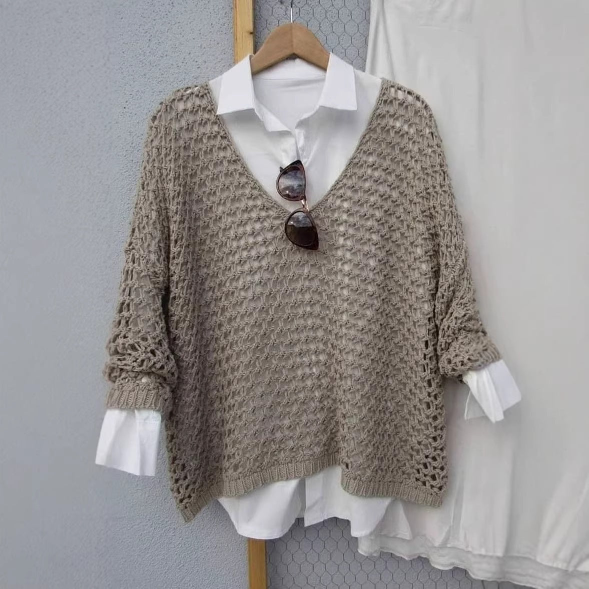 Relaxed-style Hollow-out Knit Sweater Womens Loose-fitting Oversized V-neck Pullover