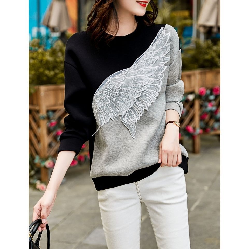 Embroidered Wing Colorblock Crewneck Sweater