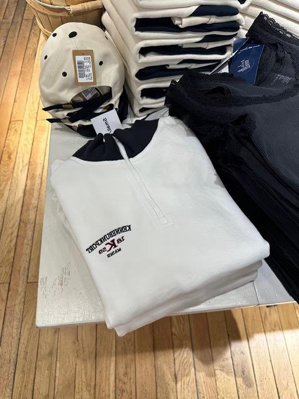Retro Half-Zip Contrast Polo Sweater